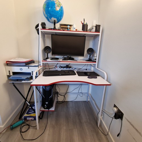 Ikea fredde gaming desk white - ikea,