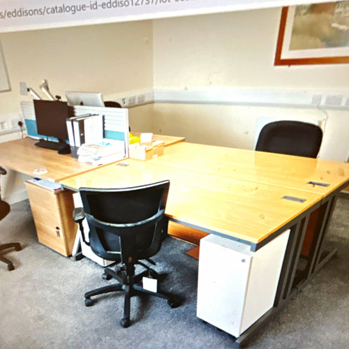 Large wood effect office - office, desk